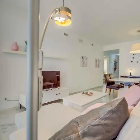 View Challenge * פואנגירולה