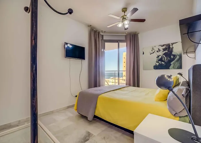 View Challenge Fuengirola